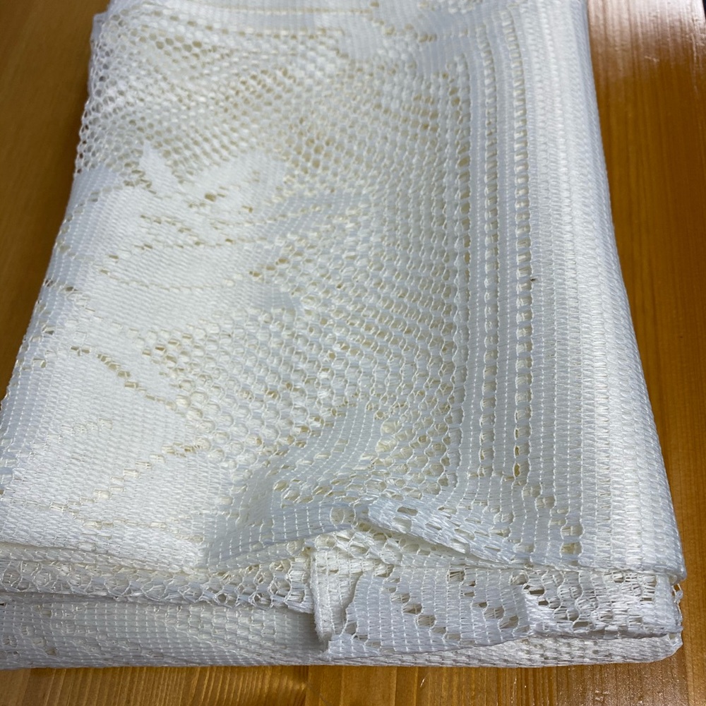 Table Cloth NWOT - Picture 4 of 6